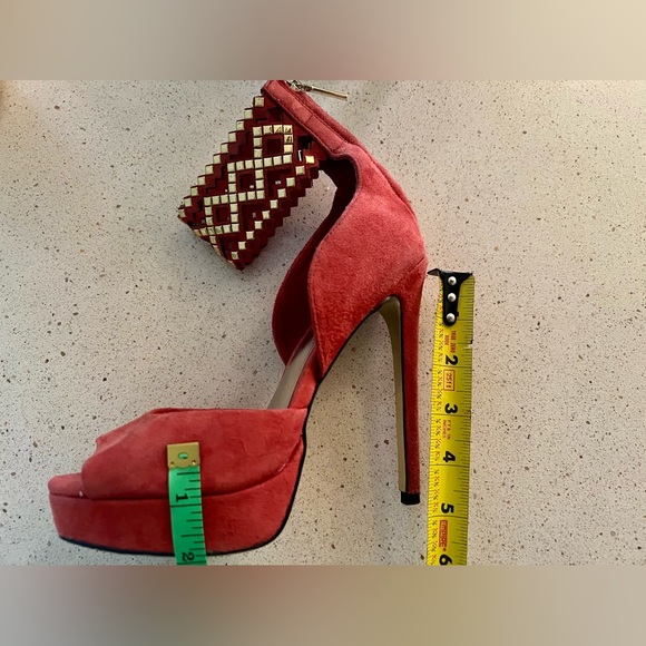 BEBE Coral Gold Embellished Ankle Strap Peeptoe 5”/1” Platform Heels Size 7 - Picture 9 of 9